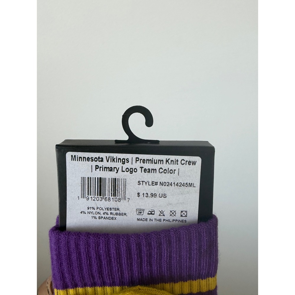 Strideline Minnesota Vikings Premium Knit Crew Socks Purple & Yellow M/L – NWT - Picture 4 of 4